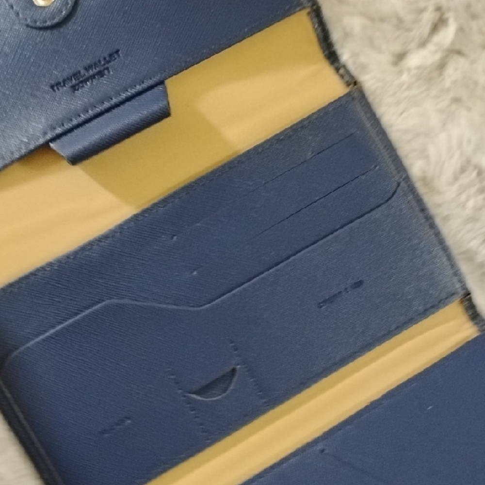Chic Navy Blue Women's Clutch Organizer Or Passport Agenda Holder - Picture 6 of 10